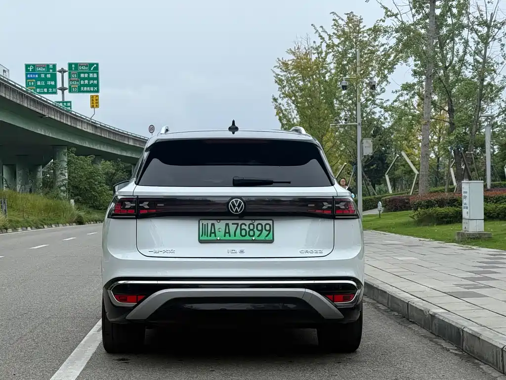 Volkswagen ID.6 Crozz — миниатюра 3