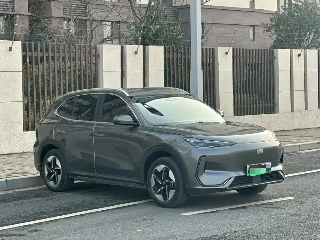 GEELY GALAXY GALAXY E5