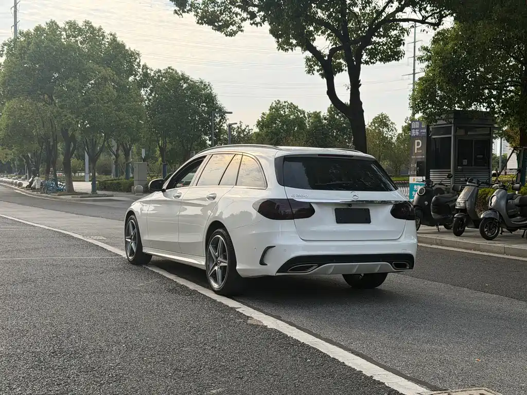 Mercedes-Benz C-Class (Import) — миниатюра 14