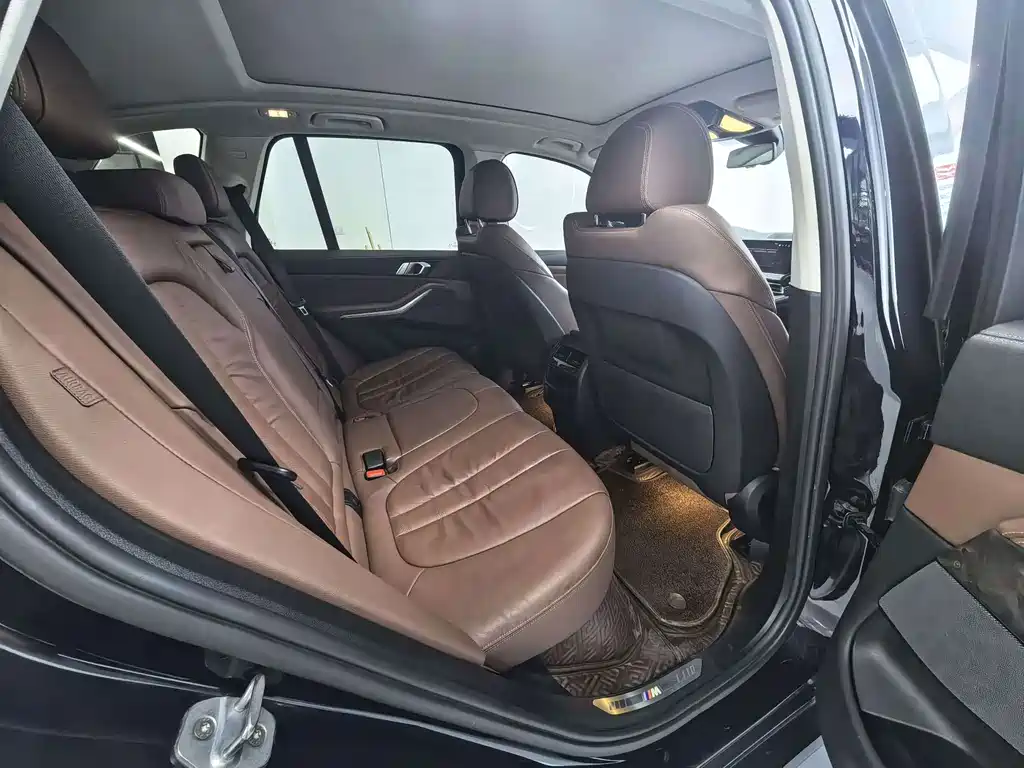 BMW X5 (Import) — миниатюра 13