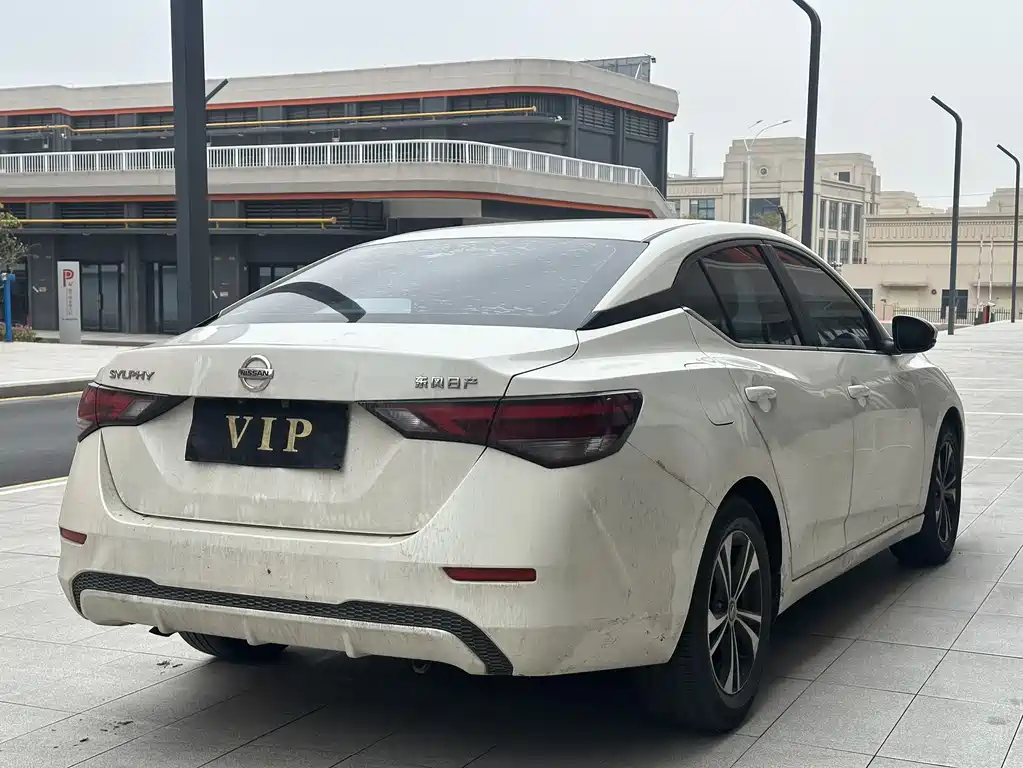 NISSAN XUAN YI