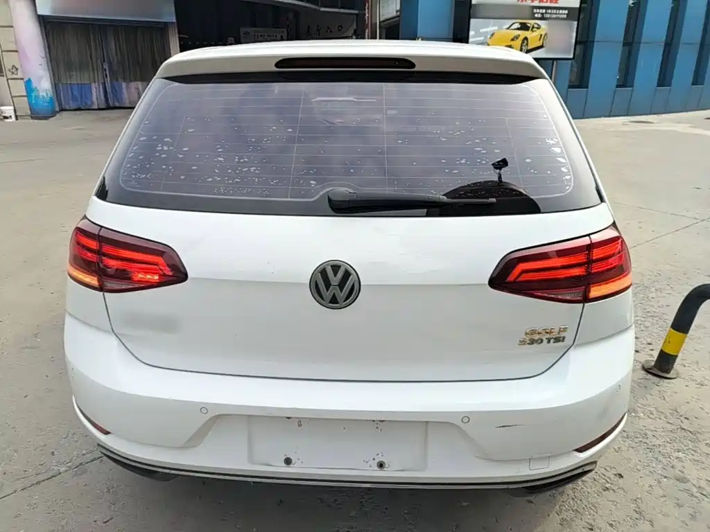 Volkswagen Golf 2018 230TSI AT Comfort