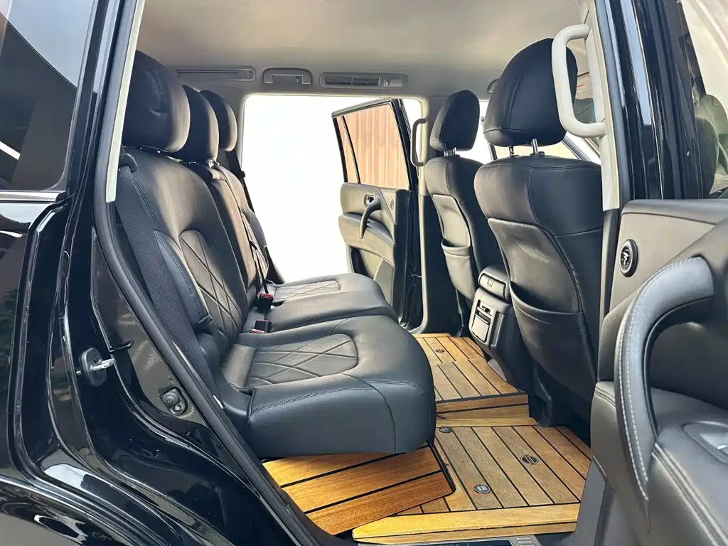 Nissan Patrol — миниатюра 12