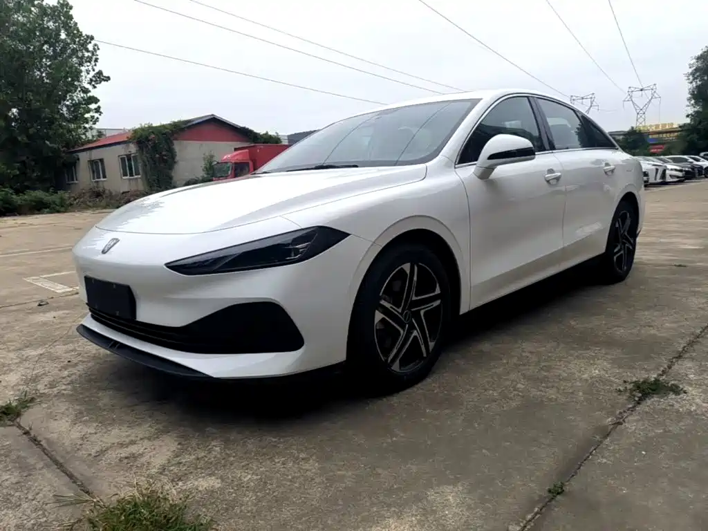 Roewe D7