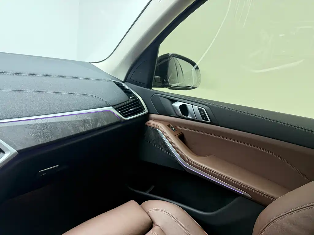 BMW X5 (Import) — миниатюра 11