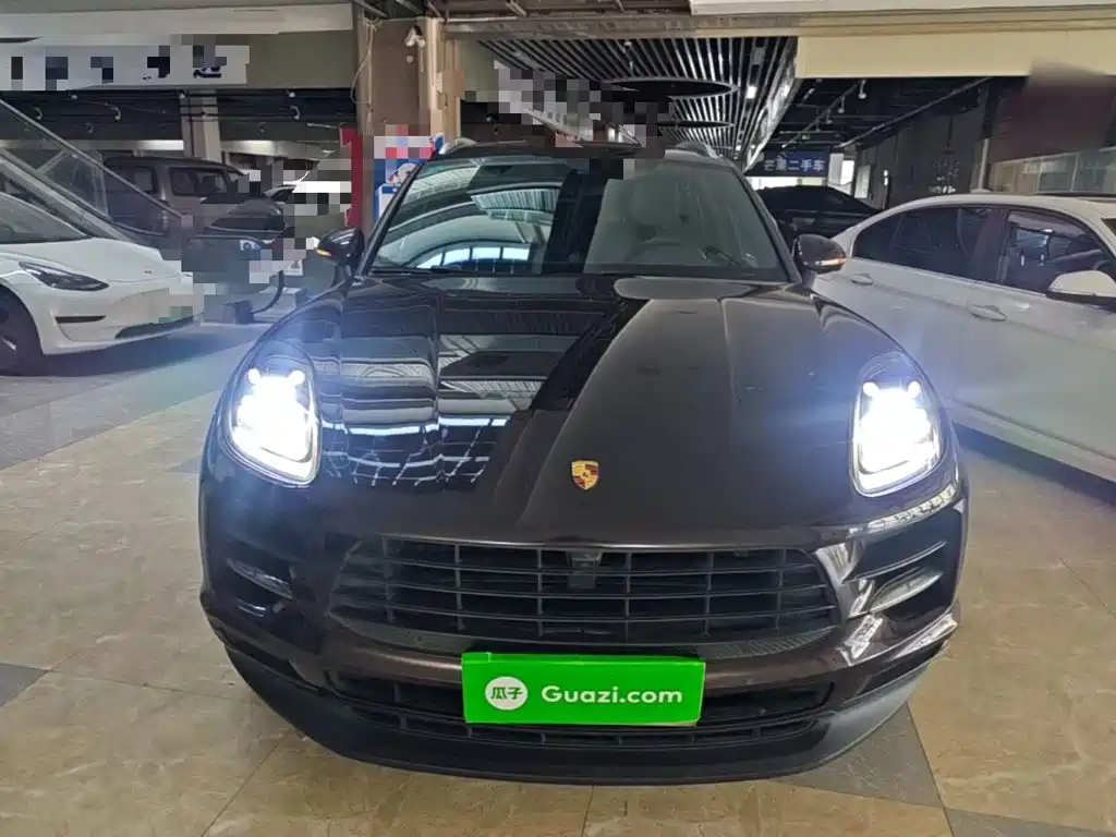 Porsche Macan — миниатюра 3