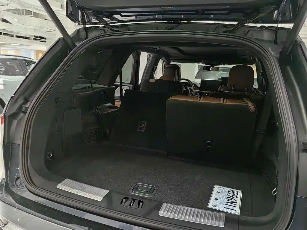 Lincoln Aviator — миниатюра 9