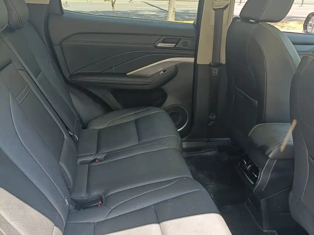 WEI PAI WEI BRAND VV6