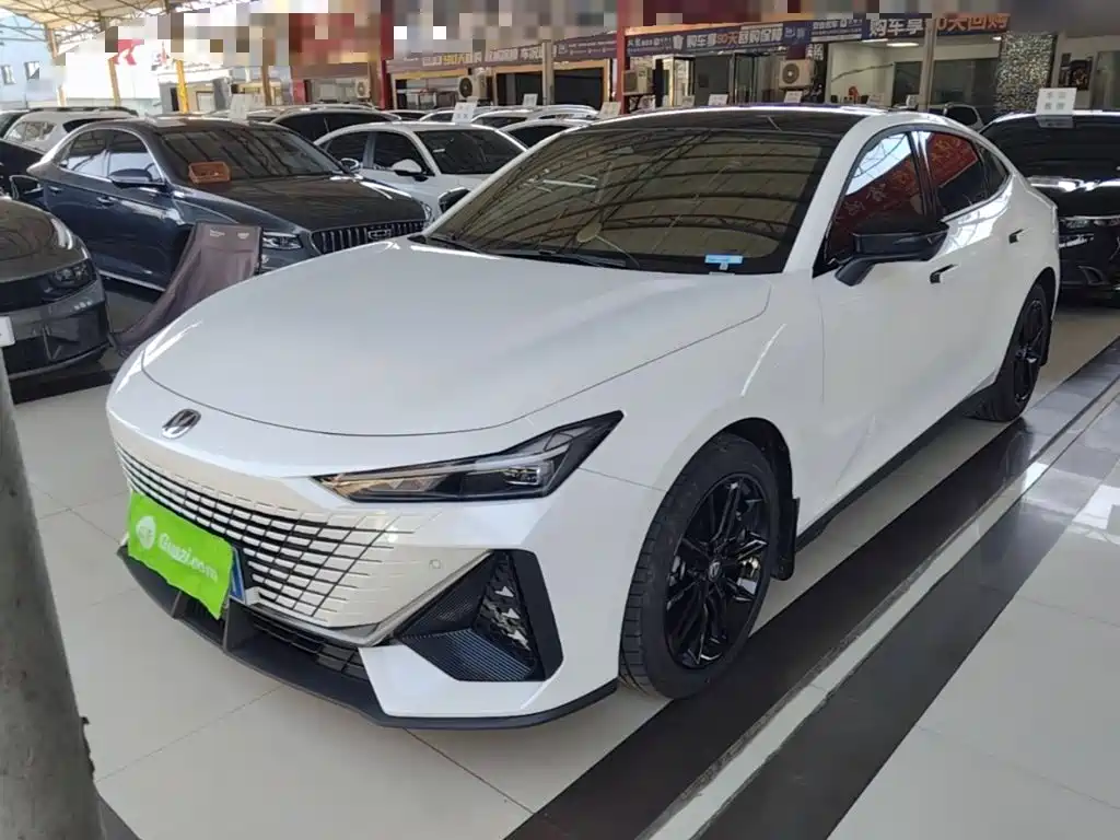 Changan UNI-V