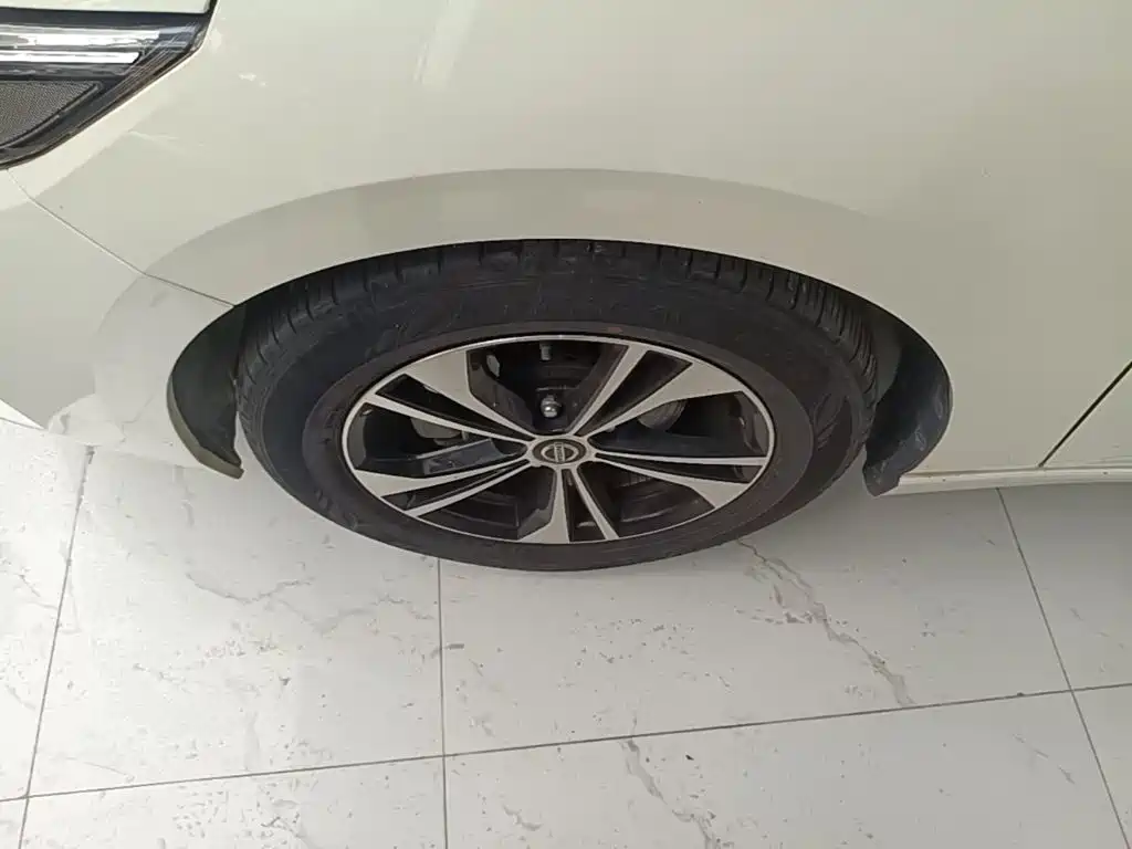Nissan Sylphy — миниатюра 23