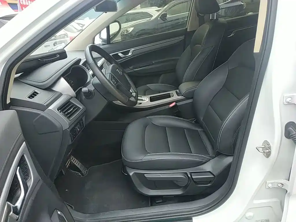 Geely Emgrand GS — миниатюра 15
