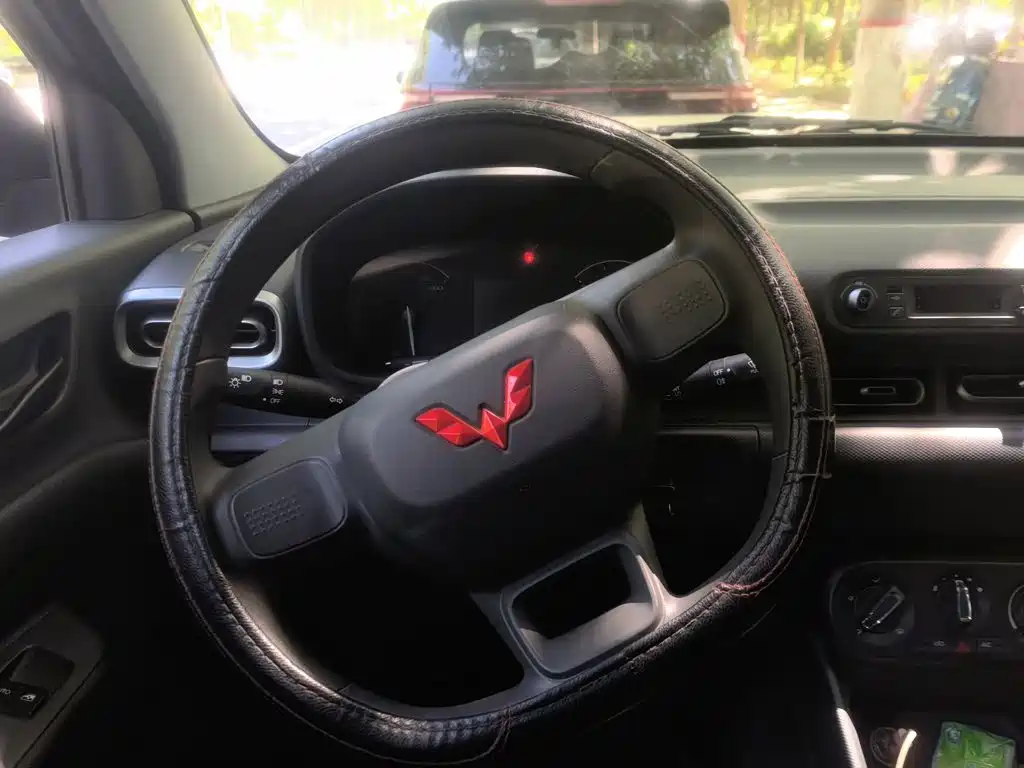 Wuling Hongguang EV — миниатюра 3