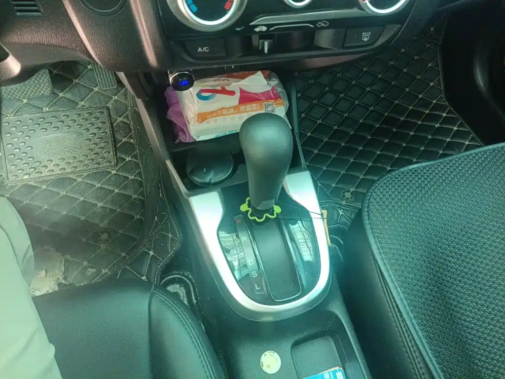 Honda Fit — миниатюра 10