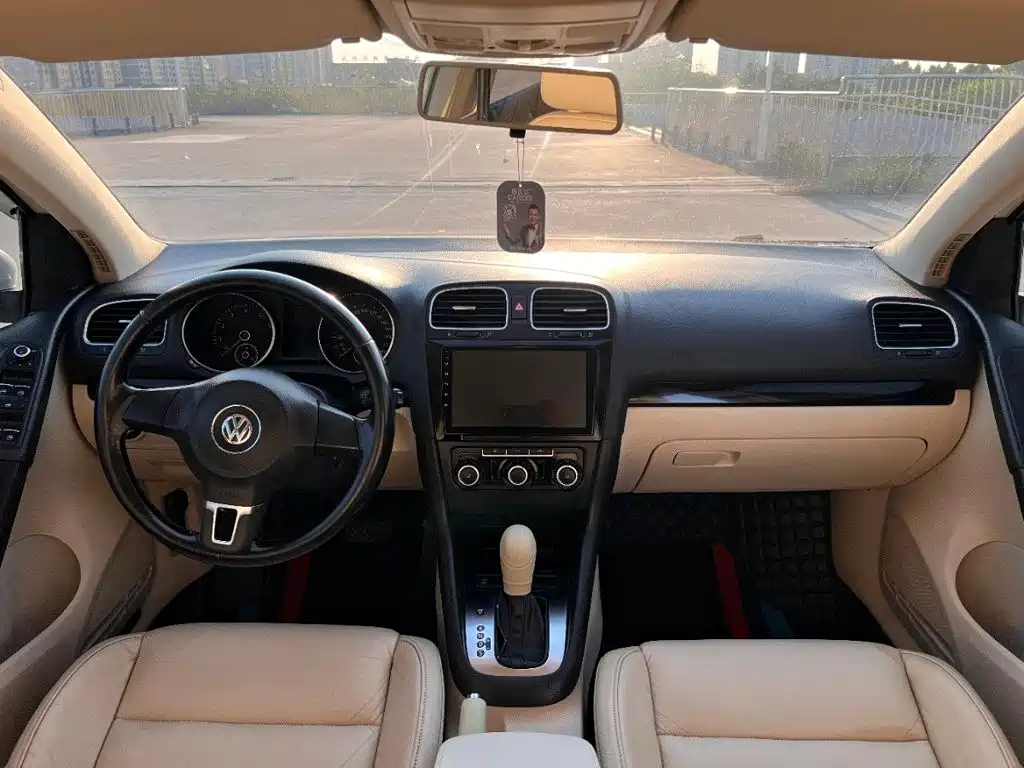 Volkswagen Golf — миниатюра 14