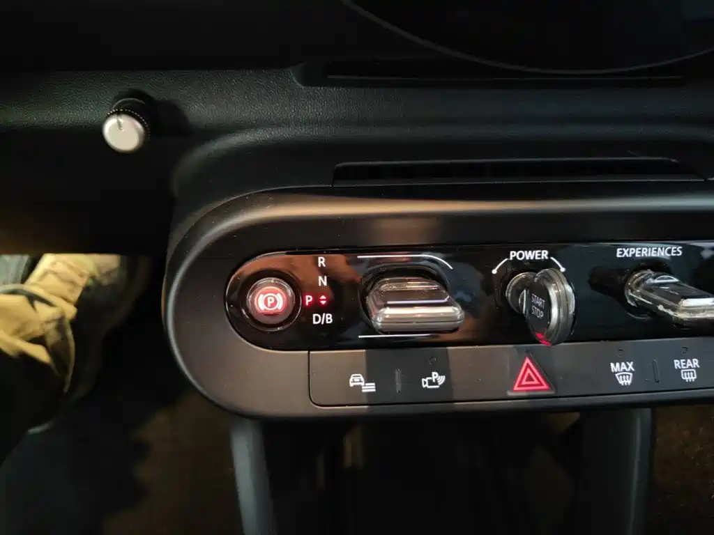MINI MINI COOPER EV — миниатюра 14