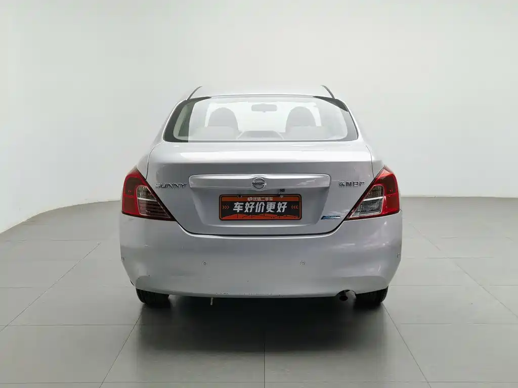 Nissan Sunny — миниатюра 4