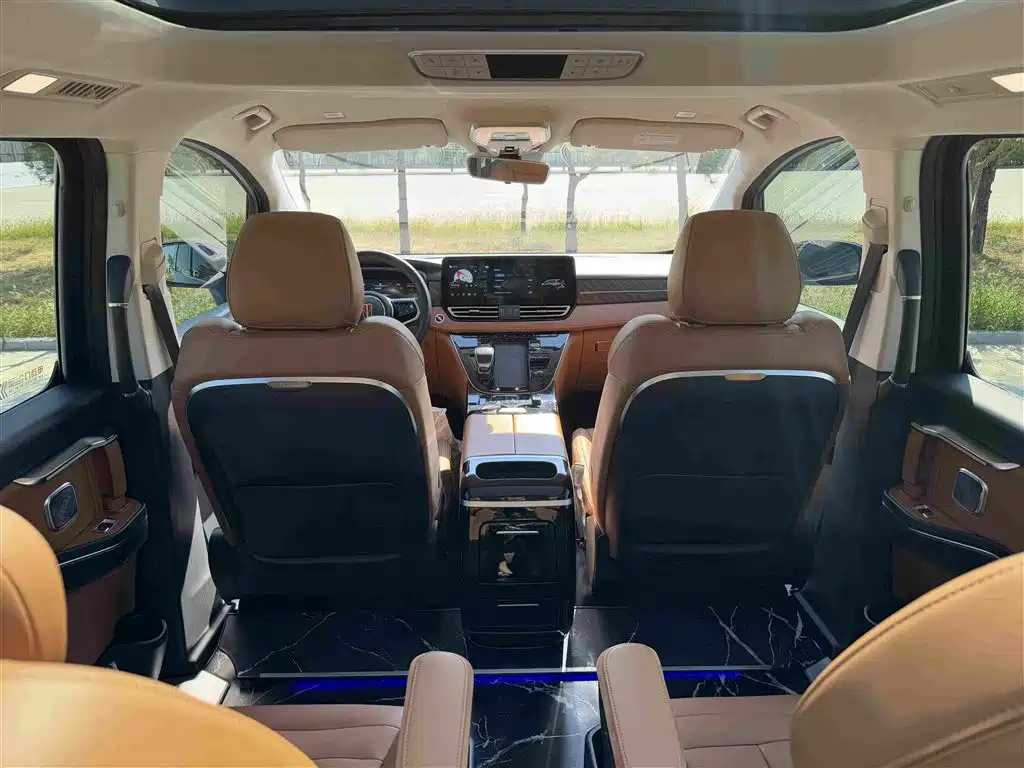 Hongqi Hongqi HQ9 PHEV — миниатюра 19