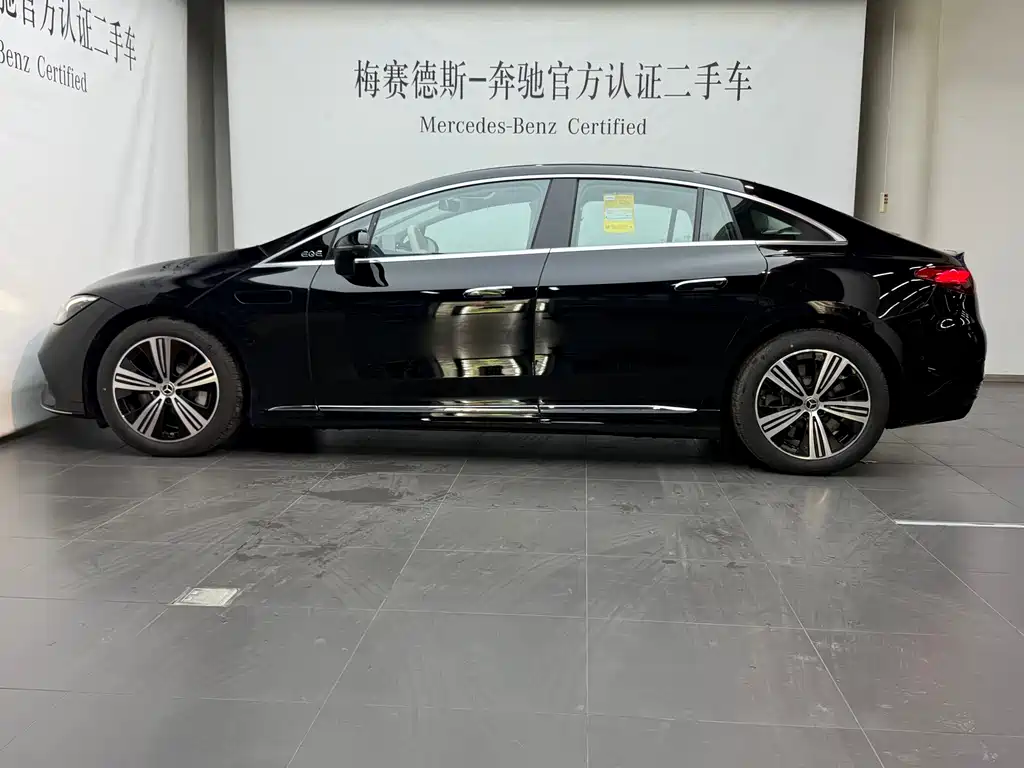 Mercedes-Benz EQE 2025 500 4MATIC