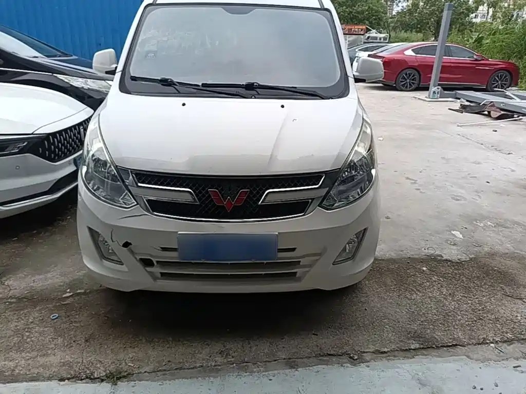 Wuling Rongguang V — миниатюра 3
