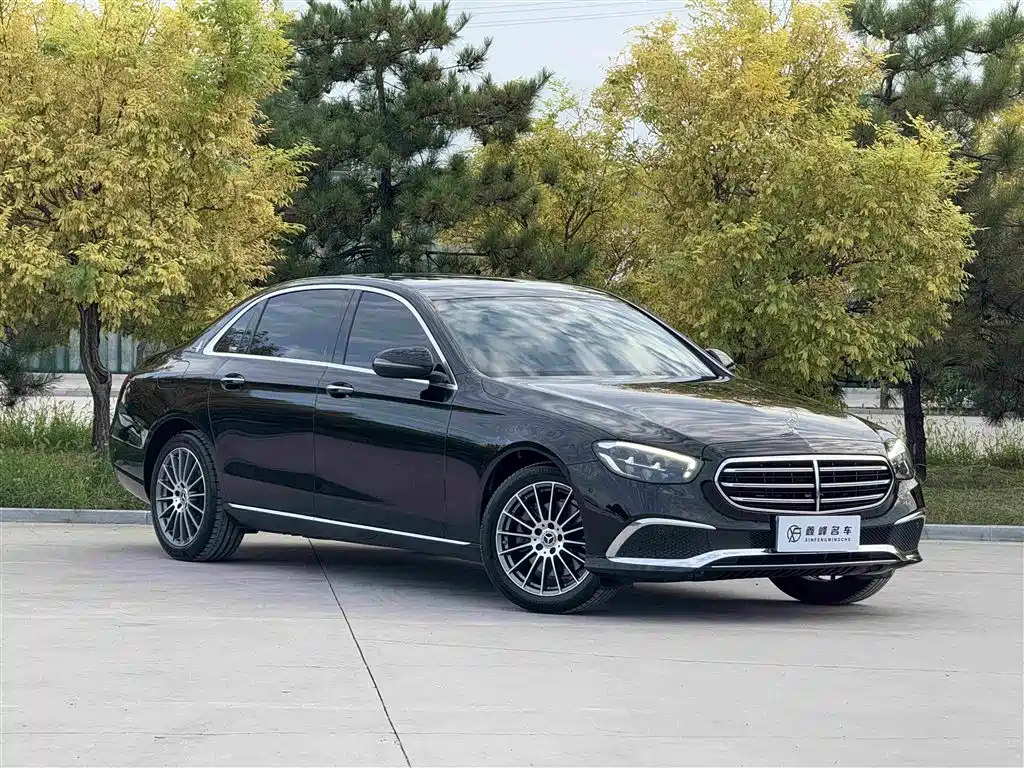 Mercedes-Benz E-Class — миниатюра 3