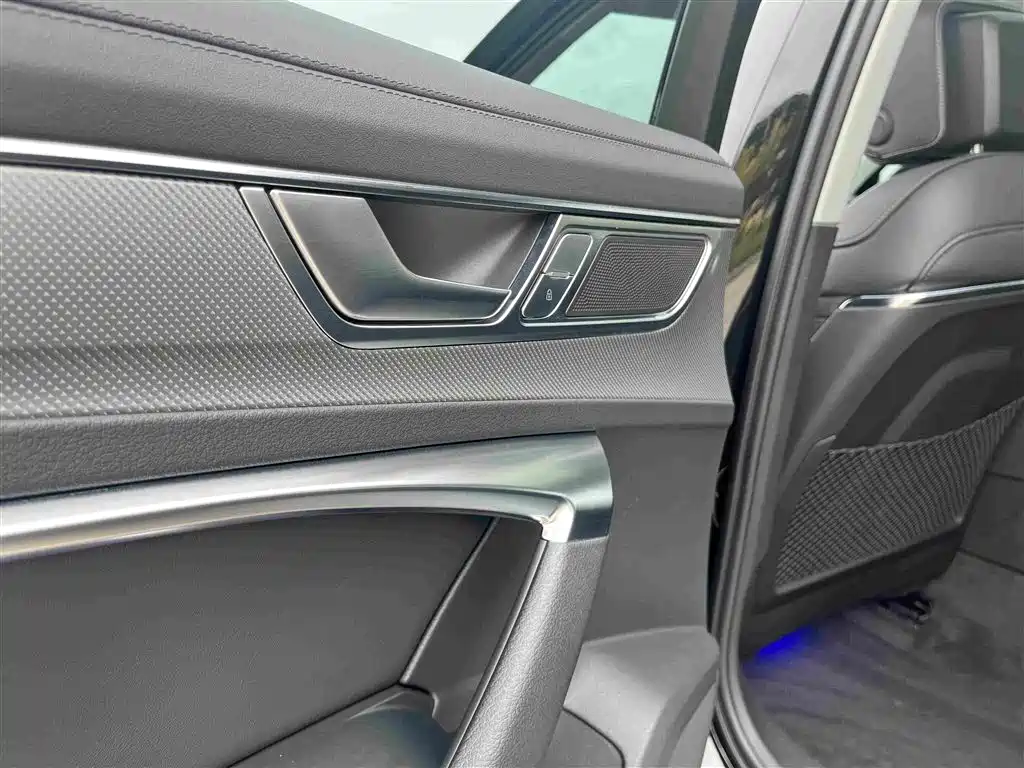 Audi A6L — миниатюра 17