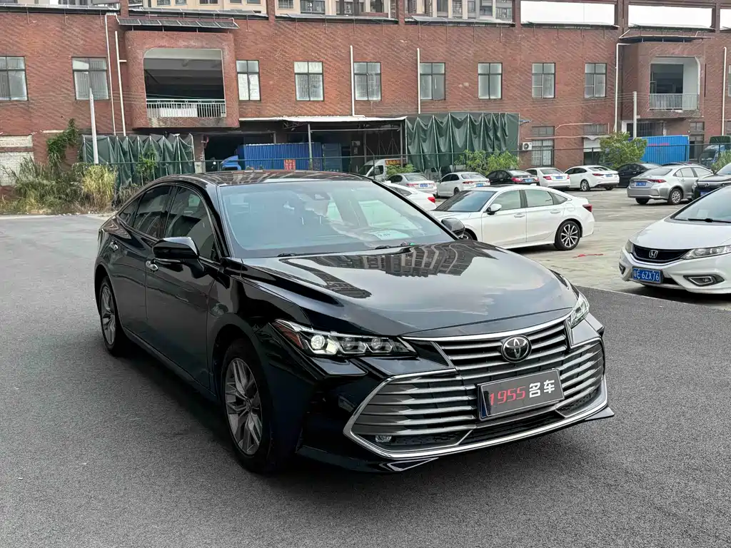 Toyota Avalon — миниатюра 3