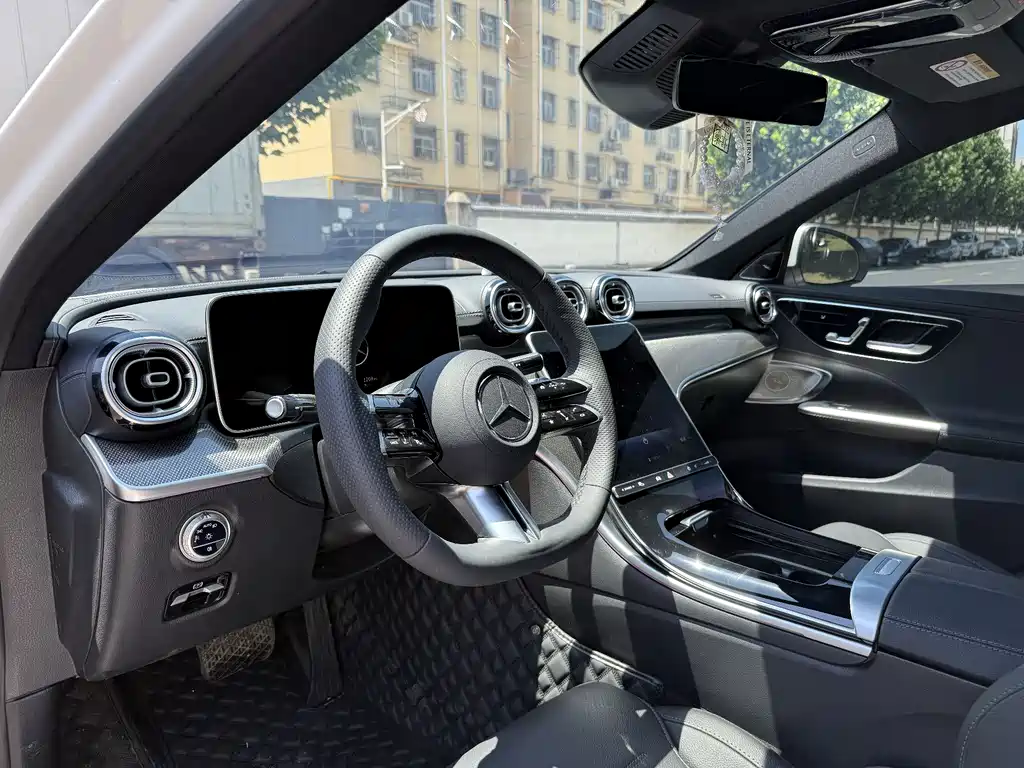 Mercedes-Benz C-Class C 2026 C 260 L Sport