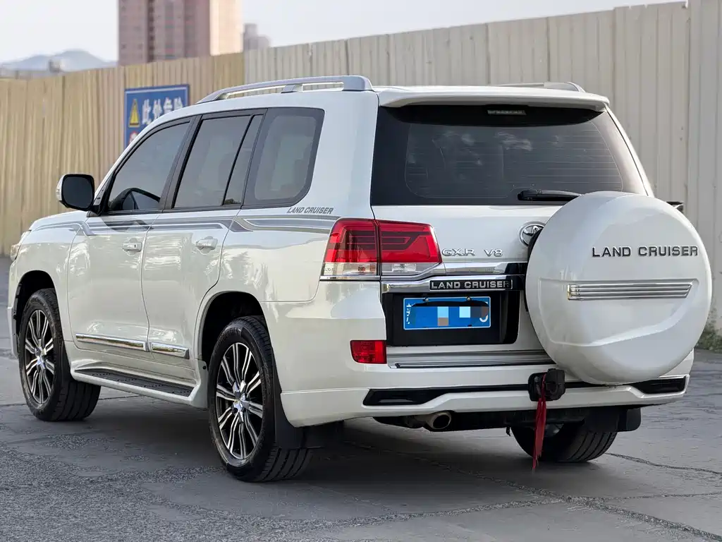 Toyota Land Cruiser 2019 4.6L AT