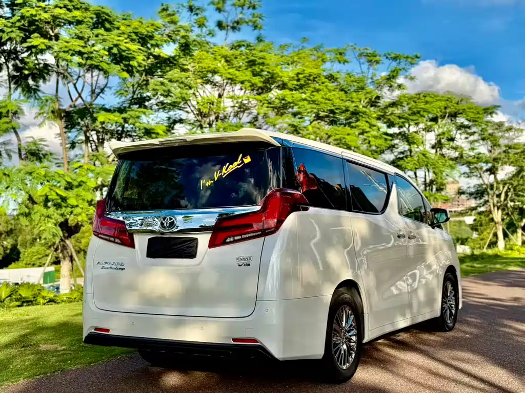 Toyota Alphard 2015 3.5L Luxury