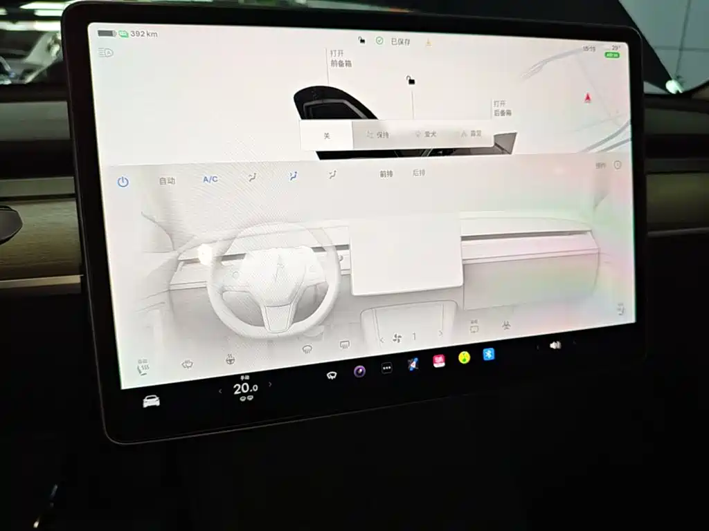 Tesla Model Y — миниатюра 13