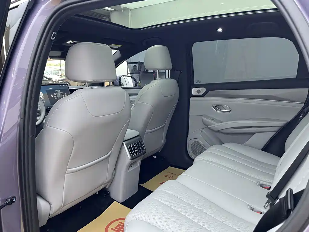 BYD Song Ultra — миниатюра 5