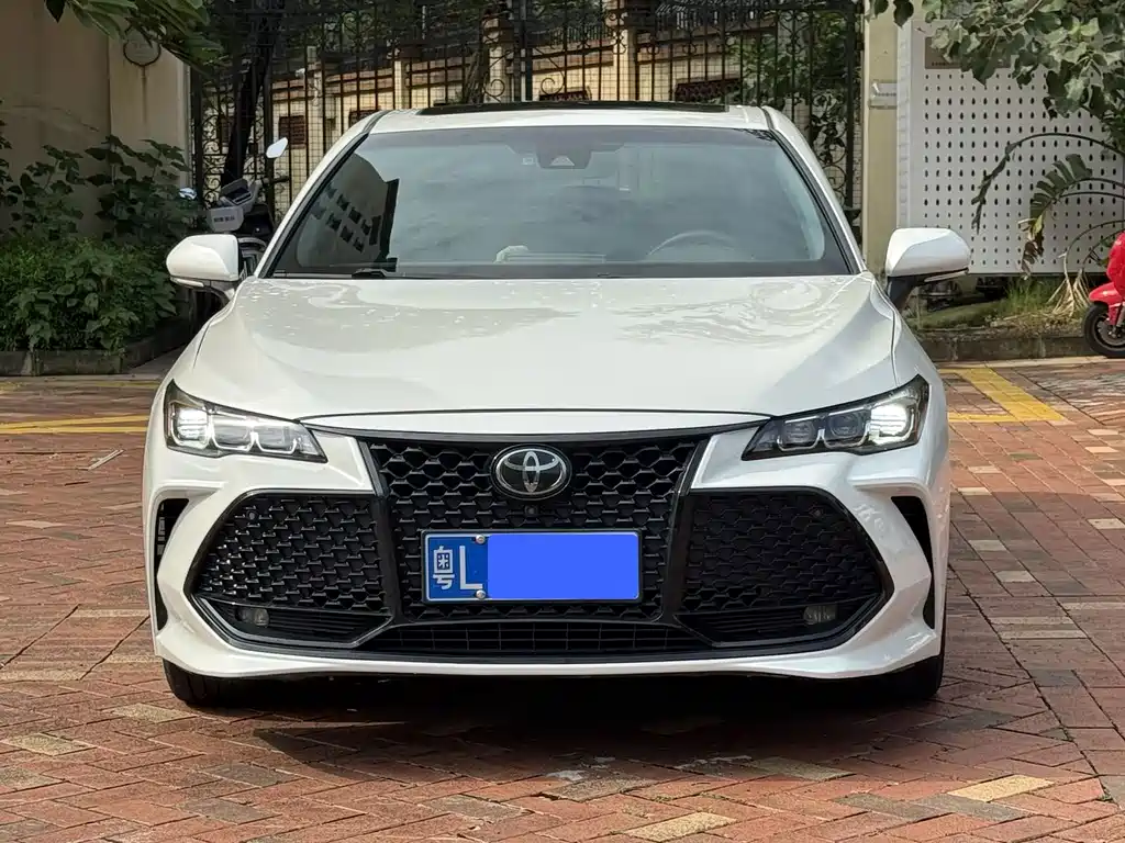 Toyota Avalon — миниатюра 2