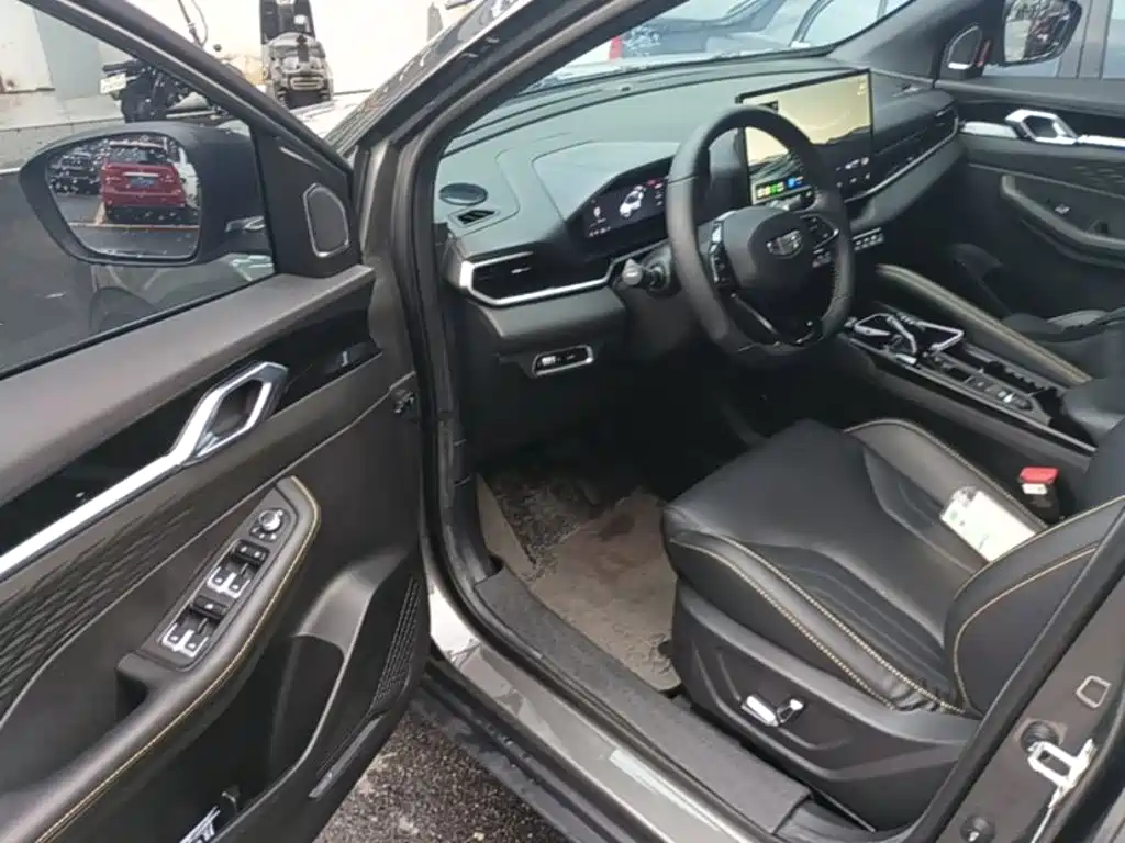 Geely Binyue — миниатюра 16