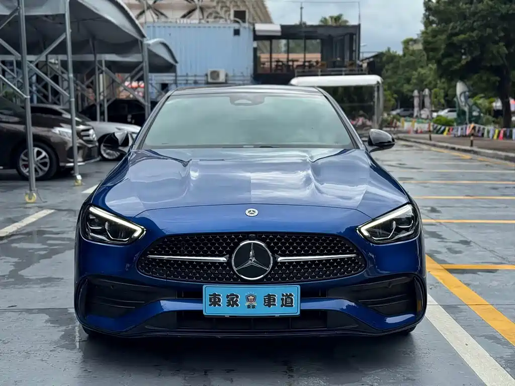 Mercedes-Benz C-Class — миниатюра 2
