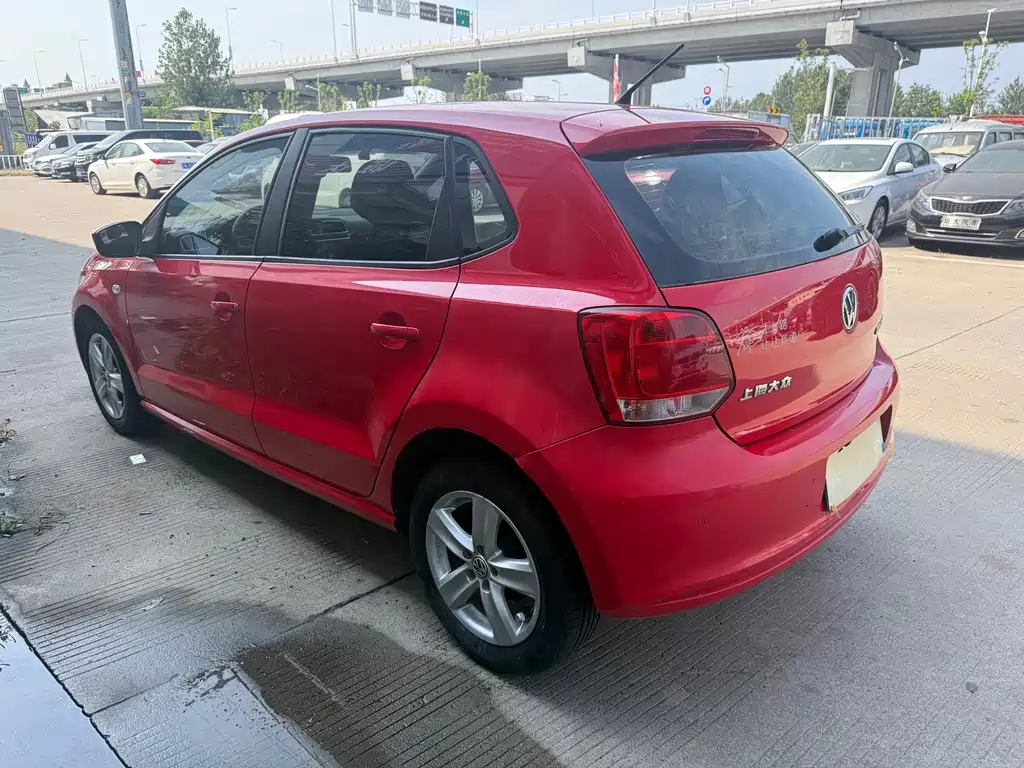 Volkswagen Polo — миниатюра 6