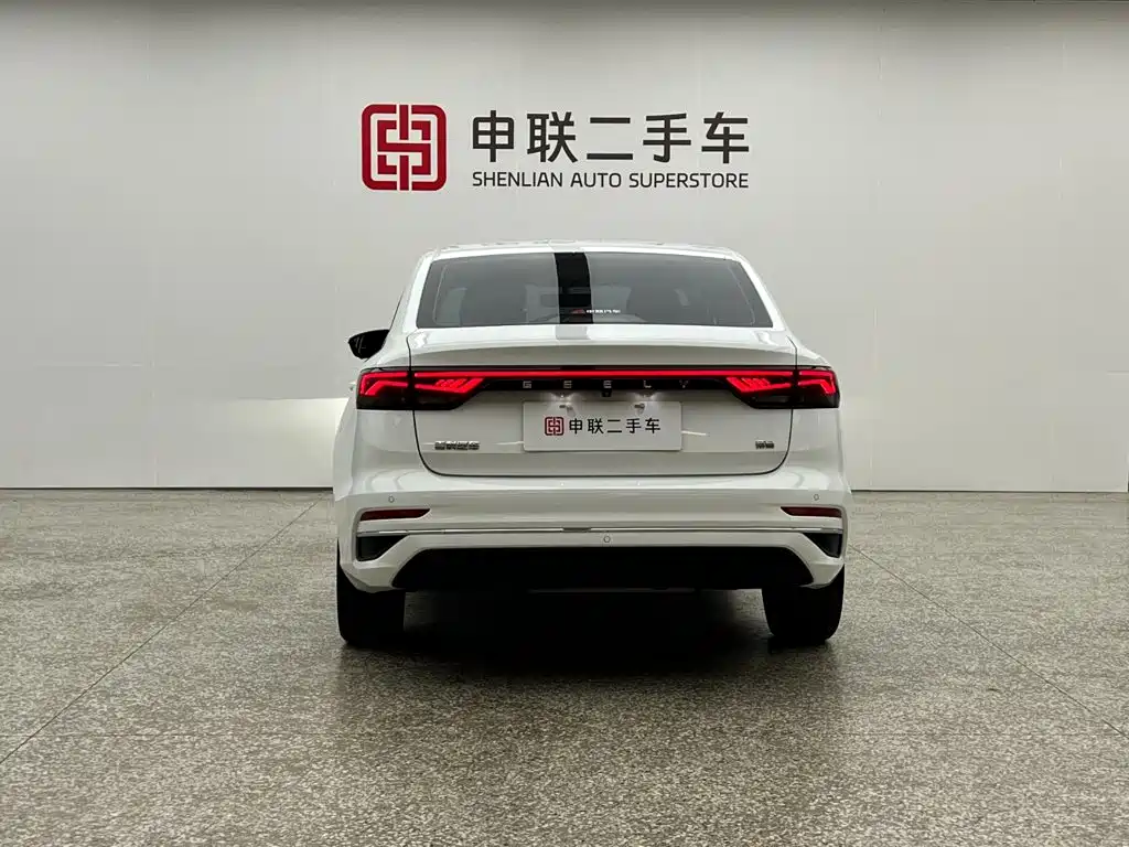 Geely Emgrand — миниатюра 12