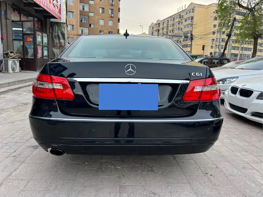 Mercedes-Benz E-Class (Import) — миниатюра 6