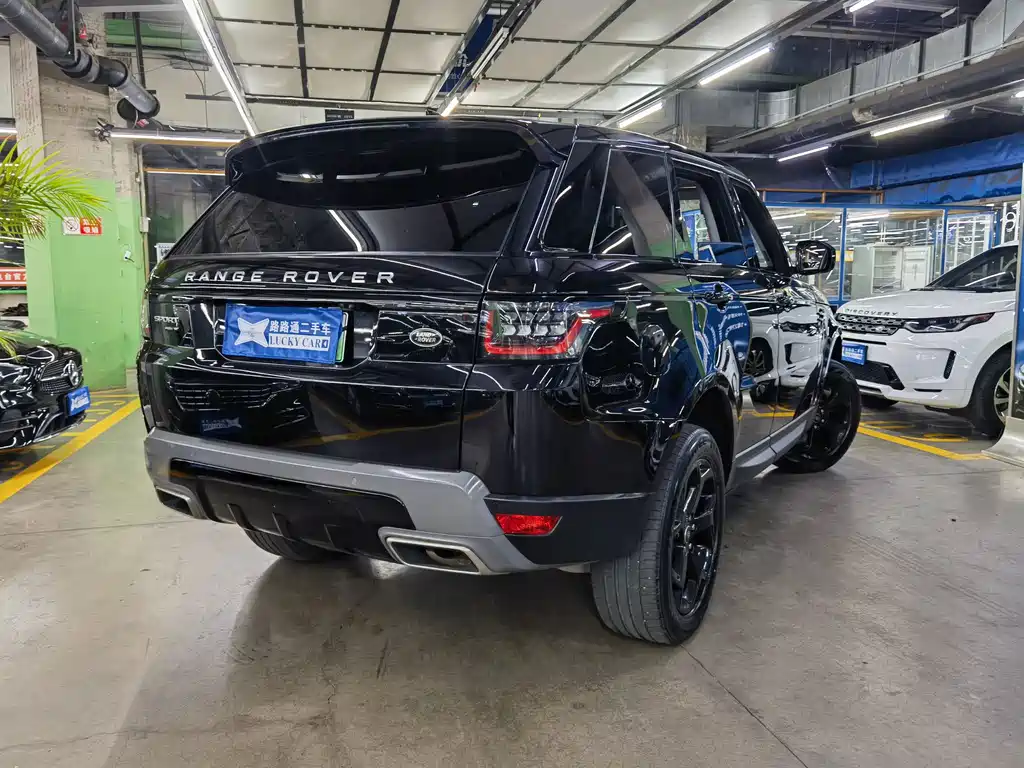 Land Rover Sport PHEV — миниатюра 4
