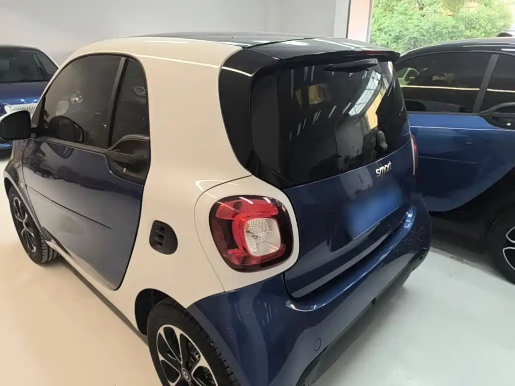 smart Smart Fortwo — миниатюра 5