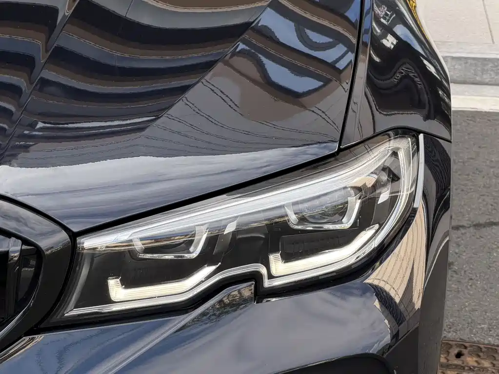 BMW 3 Series — миниатюра 11