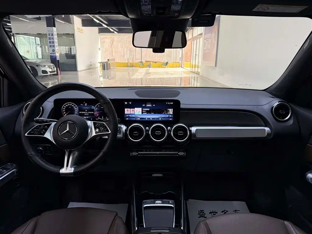 Mercedes-Benz GLB 2024 GLB 200