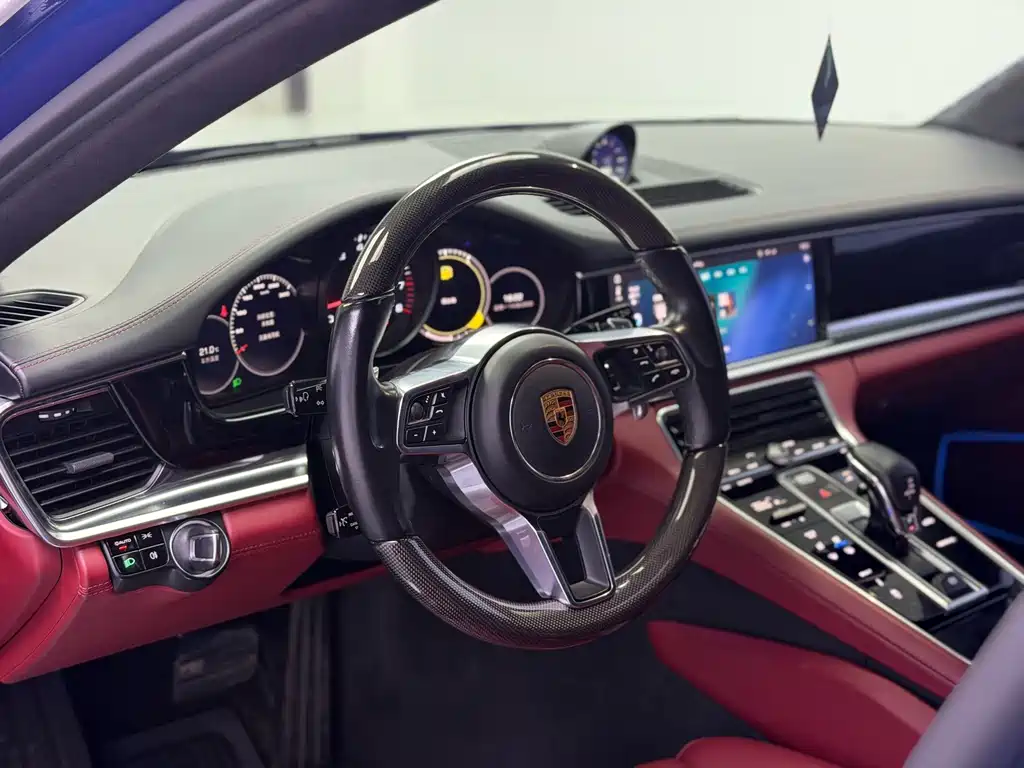 Porsche Panamera — миниатюра 8