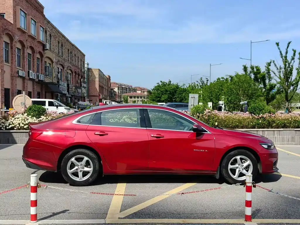 Chevrolet Malibu XL — миниатюра 7