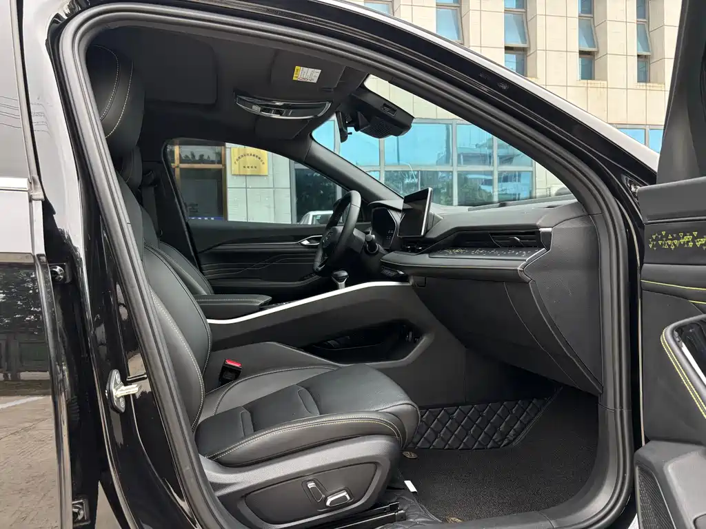 GEELY AUTOMOBILE XINGRUI