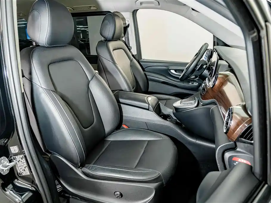 Mercedes-Benz V-Class — миниатюра 21