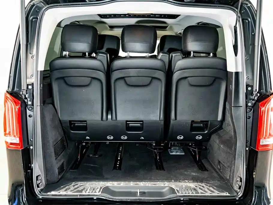 Mercedes-Benz V-Class — миниатюра 26