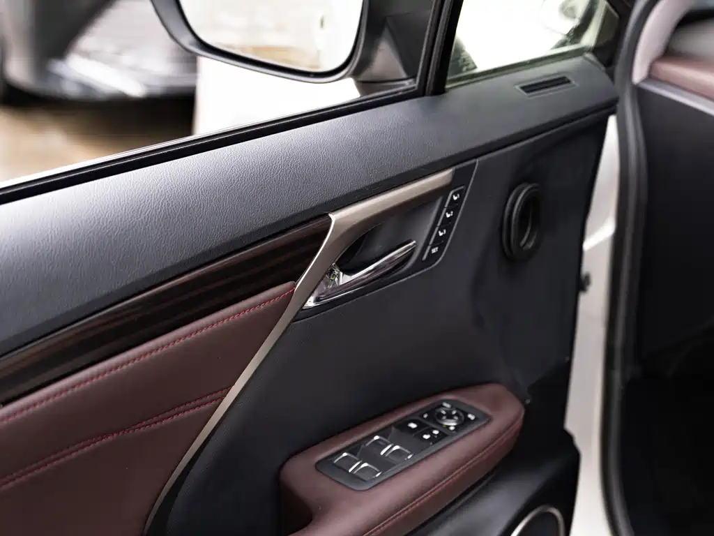 Lexus RX — миниатюра 22