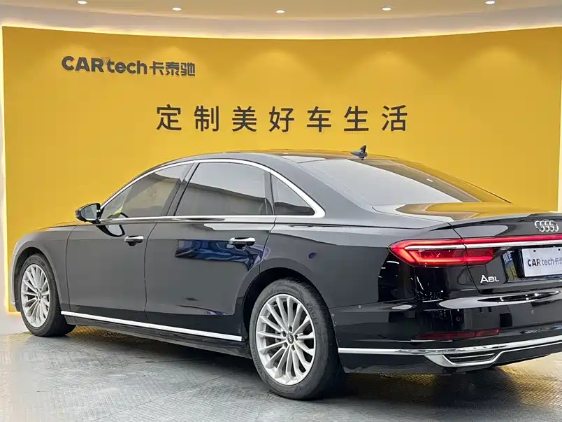 Audi A8 — миниатюра 6