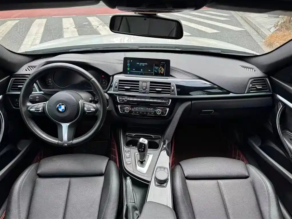 BMW 3 Series GT 3 GT 2019 320i M Sport