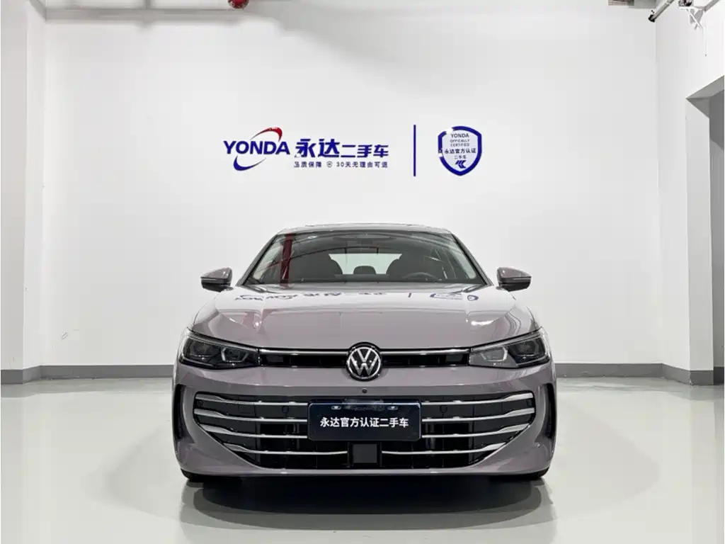 Volkswagen Passat 2025 Pro 380TSI